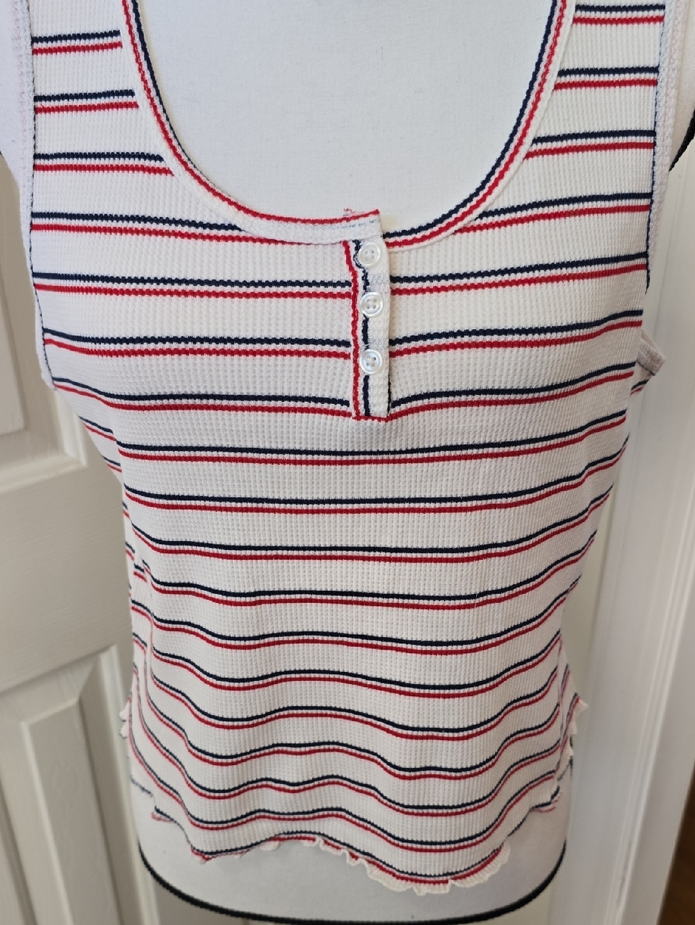 SO BRAND WOMENS JUNIOR SIZE STRIPED SUMMER TANK TOP SIZE XL
